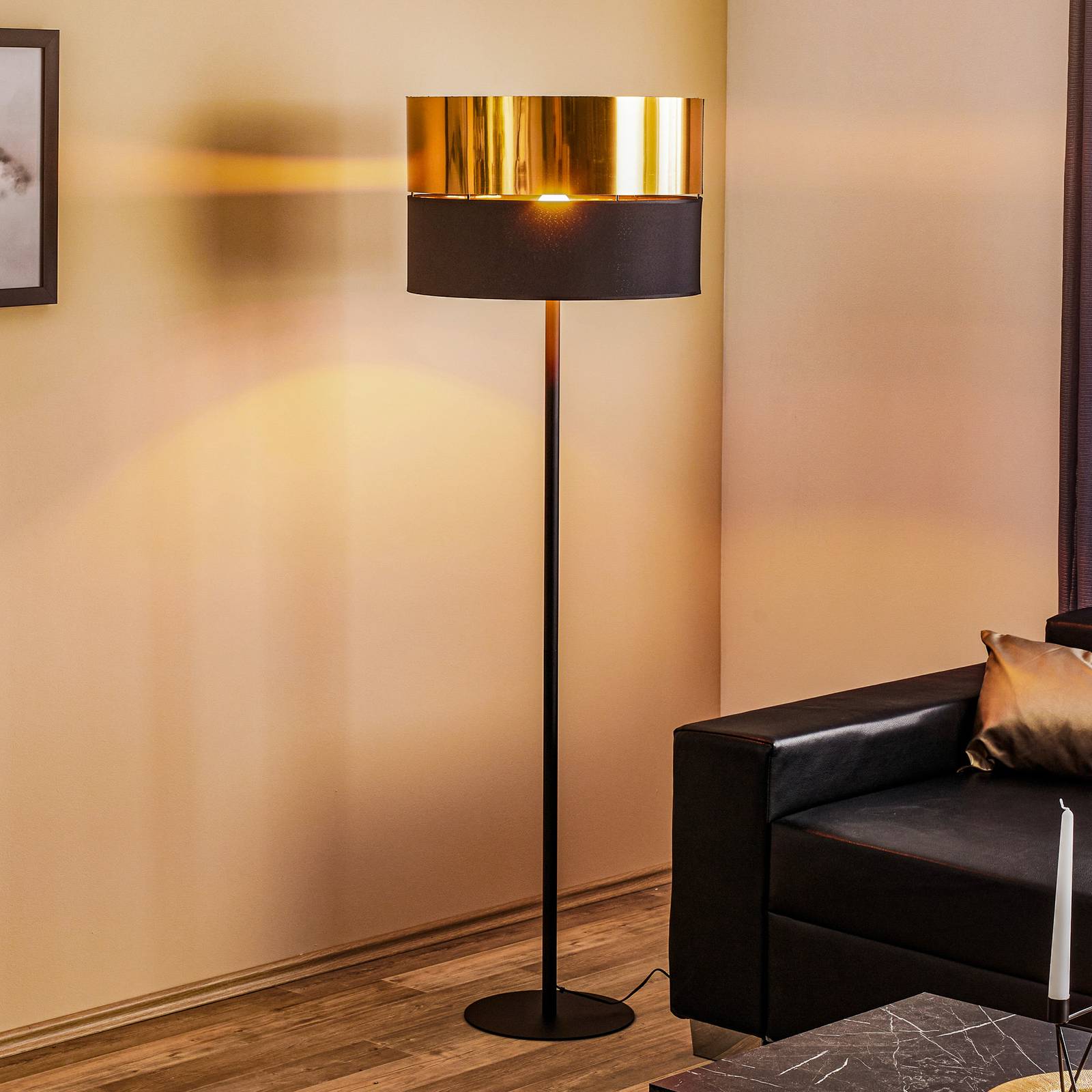 Stehleuchte Hilton, schwarz/gold Stehleuchte Hilton, schwarz/gold von TK Lighting