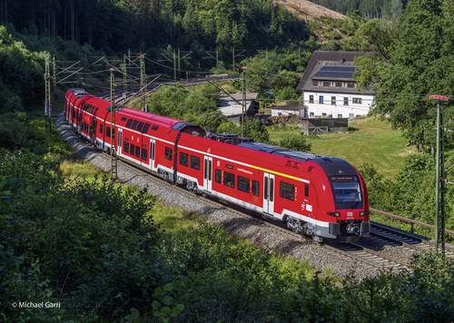 TRIX H0 25462 H0 E-Triebzug Desiro HC der DB AG von TRIX H0