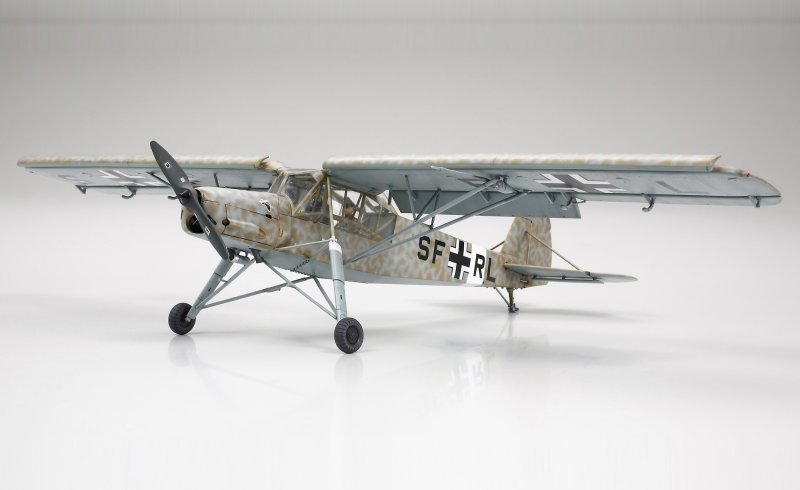 Fieseler Fi-156C Storch Fieseler Fi-156C Storch von Tamiya