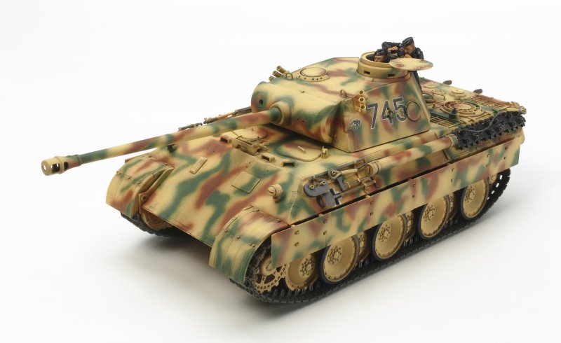 PzKpfw. Panther G Ausf. D PzKpfw. Panther G Ausf. D von Tamiya