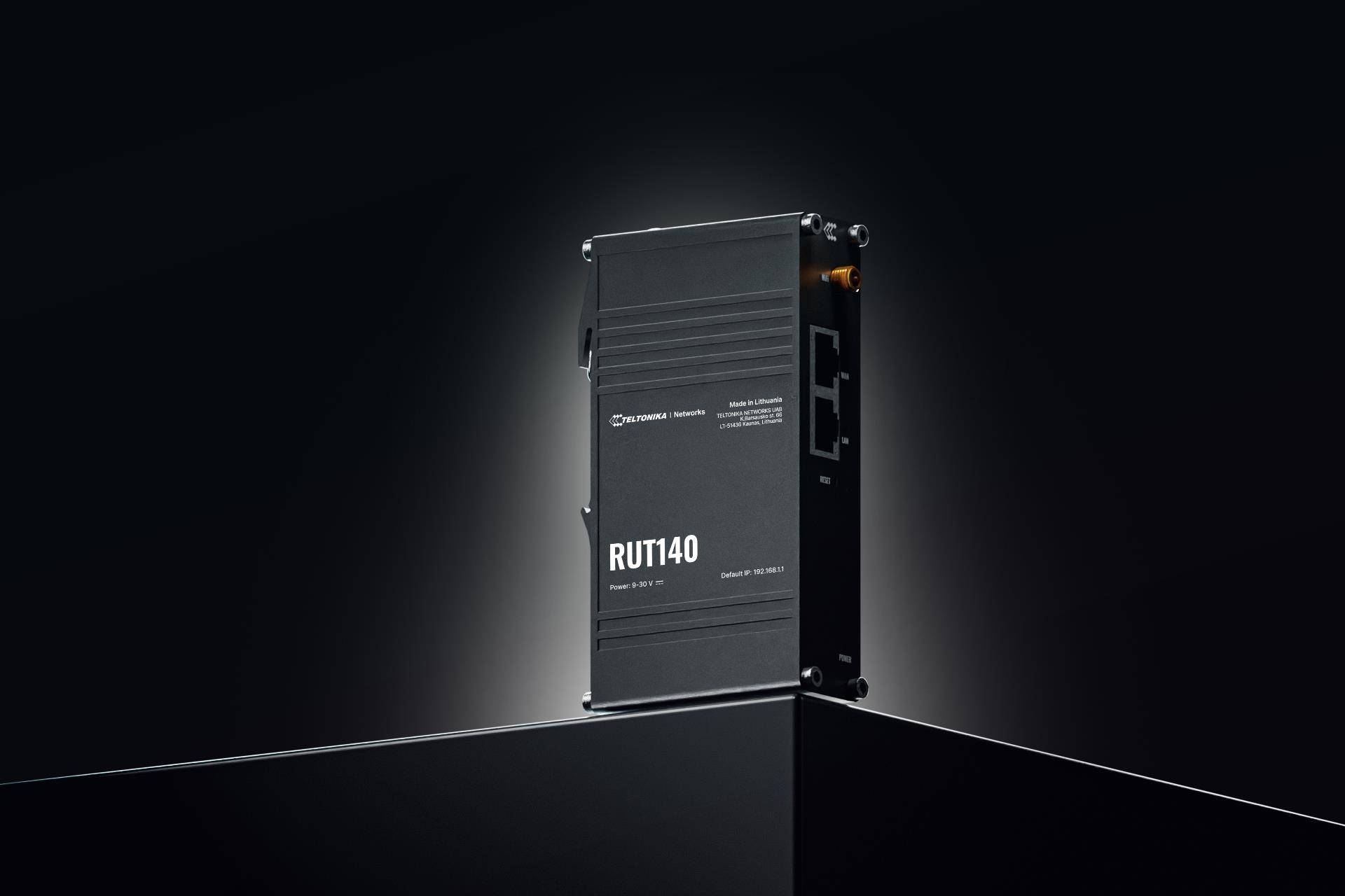 Teltonika Industrierouter RUT140 2x RJ45 100 Mbit/s - IP30 - Wi-Fi 4 (802.11n) - Einzelband (2,4GHz) - Ethernet/LAN - Schwarz - Tabletop-Router (RUT140000000) von Teltonika
