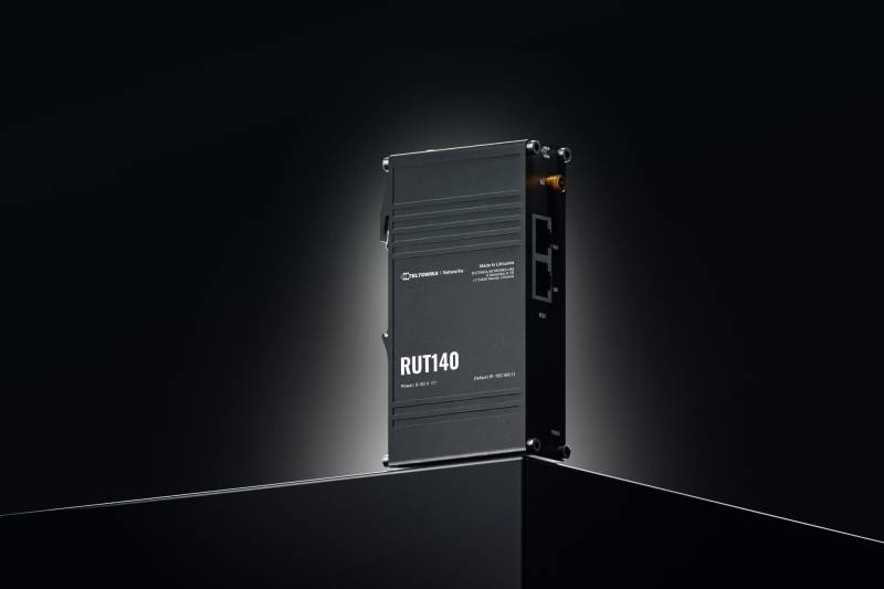 Teltonika Industrierouter RUT140 2x RJ45 100 Mbit/s - IP30 - Wi-Fi 4 (802.11n) - Einzelband (2,4GHz) - Ethernet/LAN - Schwarz - Tabletop-Router (RUT140000000) von Teltonika
