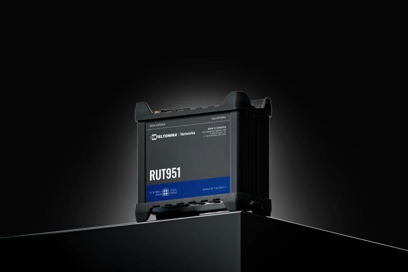 Teltonika RUT951 LTE/4G Industrial Router (RUT951200F00) von Teltonika