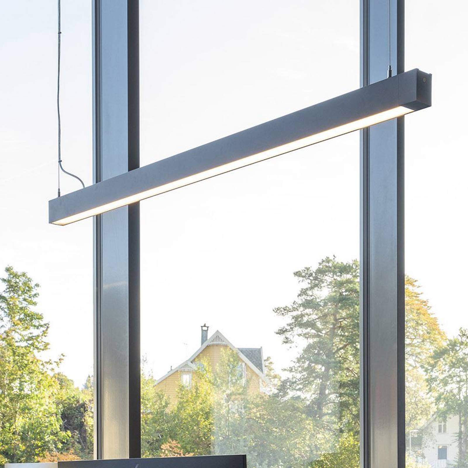 SLC LED-Deckenleuchte Click für Länge 140 cm, schwarz, CCT SLC LED-Deckenleuchte Click für Länge 140 cm, schwarz, CCT von The Light Group