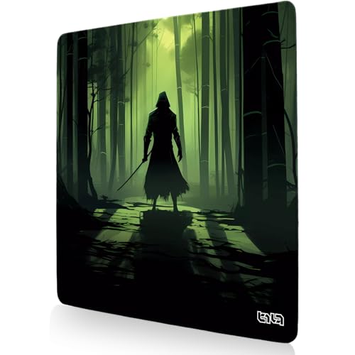 Tilt Schreibtischunterlage 30x30 cm Gaming Mauspad | Rutschfester Mousepad Groß für Schreibtisch und PC Gadgets | Wasserdichter Desk Mat (Bamboo Forest) von Tilt