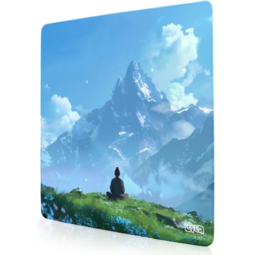 Tilt Schreibtischunterlage 30x30 cm Gaming Mauspad | Rutschfester Mousepad Groß für Schreibtisch und PC Gadgets | Wasserdichter Desk Mat (Mountain Meditation) von Tilt