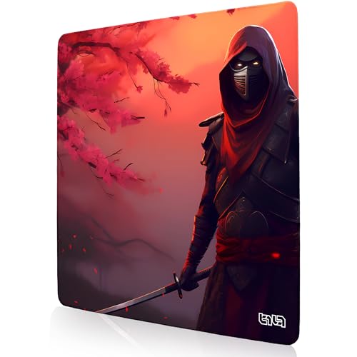 Tilt Schreibtischunterlage 50x50 cm Gaming Mauspad XXL | Rutschfester Mousepad Groß für Schreibtisch und PC Gadgets | Wasserdichter Desk Mat (Red Assassin 2) von Tilt