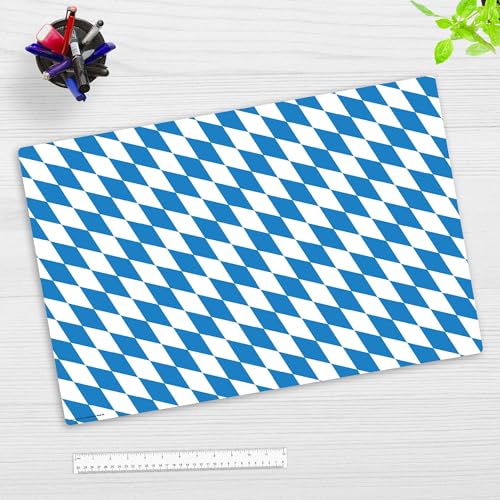 Schreibtischunterlage Kinder und Erwachsene – “Flagge Bayern“ – aus erstklassigem, strapazierfähigem Vinyl (Kunststoff) – 60 x 40 cm – Rutschfeste Schreibunterlage mit bestem Schutz – Made in Germany von Tischsetmacher
