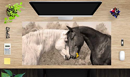 Schreibtischunterlage XXL mit integriertem Mousepad – “Liebende Pferde“ – aus strapazierfähigem Vinyl (Kunststoff) – 100 x 50 – Rutschfeste Schreibunterlage für besten Schutz – Made in Germany von Tischsetmacher
