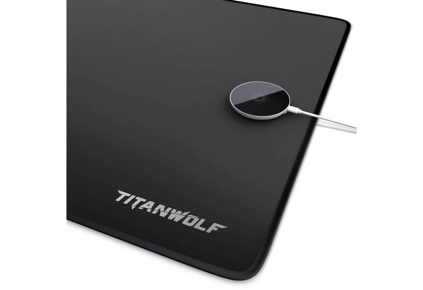 Titanwolf Gaming Mauspad XXL Speed Mousepad 900 x 400 x 3 mm + induktive Ladestation, große Tischunterlage, rutschfest, abwaschbar, Titanwolf Logo Titanwolf Gaming Mauspad XXL Speed Mousepad 900 x 400 x 3 mm + induktive Ladestation, große Tischunterlage, rutschfest, abwaschbar, Titanwolf Logo von Titanwolf