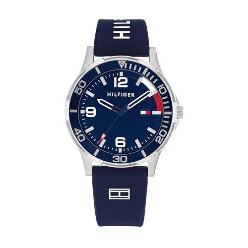 Tommy Hilfiger Jungenuhr – Blaues Zifferblatt, Blaues Silikonarmband, 34mm Edelstahlgehäuse, Aluminiumlünette, Quarzwerk, 5 ATM Tommy Hilfiger Jungenuhr – Blaues Zifferblatt, Blaues Silikonarmband, 34mm Edelstahlgehäuse, Aluminiumlünette, Quarzwerk, 5 ATM von Tommy Hilfiger