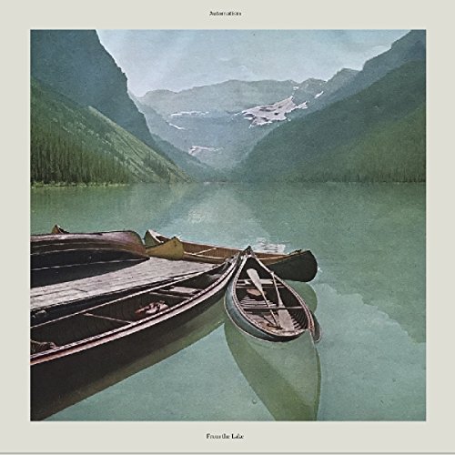 „From the Lake“ ist feinster, instrumentaler Psych Rock aus Schweden. CD im Digipack. Tonzonen Records ist ein deutsches Independent Label das 2014 gegründet wurde um stilvolle, zeitlose und einzigartige Musik jenseits vom Mainstream zu veröffentlichen. Tonzonen Records erarbeitete sich schnell eine treue Fangemeinde in der wachsenden Stoner, Progressive und Psychedelic Rock-Szene. AUTOMATISM ist eine instrumentale Rockband aus Stockholm, Schweden. Im Frühjahr 2017 auf Initiative des Gitarristen Hans Hjelm gegründet, der Freunde und Bandmitglieder aus Kungens Män und New Rose für das Projekt begeistern konnte. Alle Songs sind live im Studio improvisiert, mit Overdubs. Die Basis ist Psych Rock, mit etwas Kraut, Spacerock, und modalen Jazz-Elementen in der Mixtur des Moments. von Tonzonen Records (H'Art)