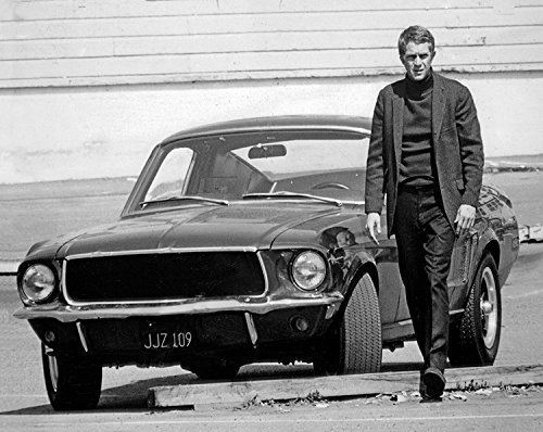 Steve McQueen & Ford Mustang – Bullit – B & W Foto – hochwertiges schweres Mauspad von Top Banana Gifts