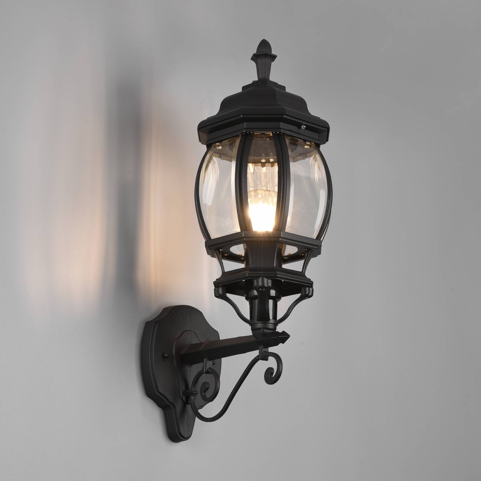 Außenwandleuchte Elvo, Fassung oben, schwarz matt Außenwandleuchte Elvo, Fassung oben, schwarz matt von Trio Lighting