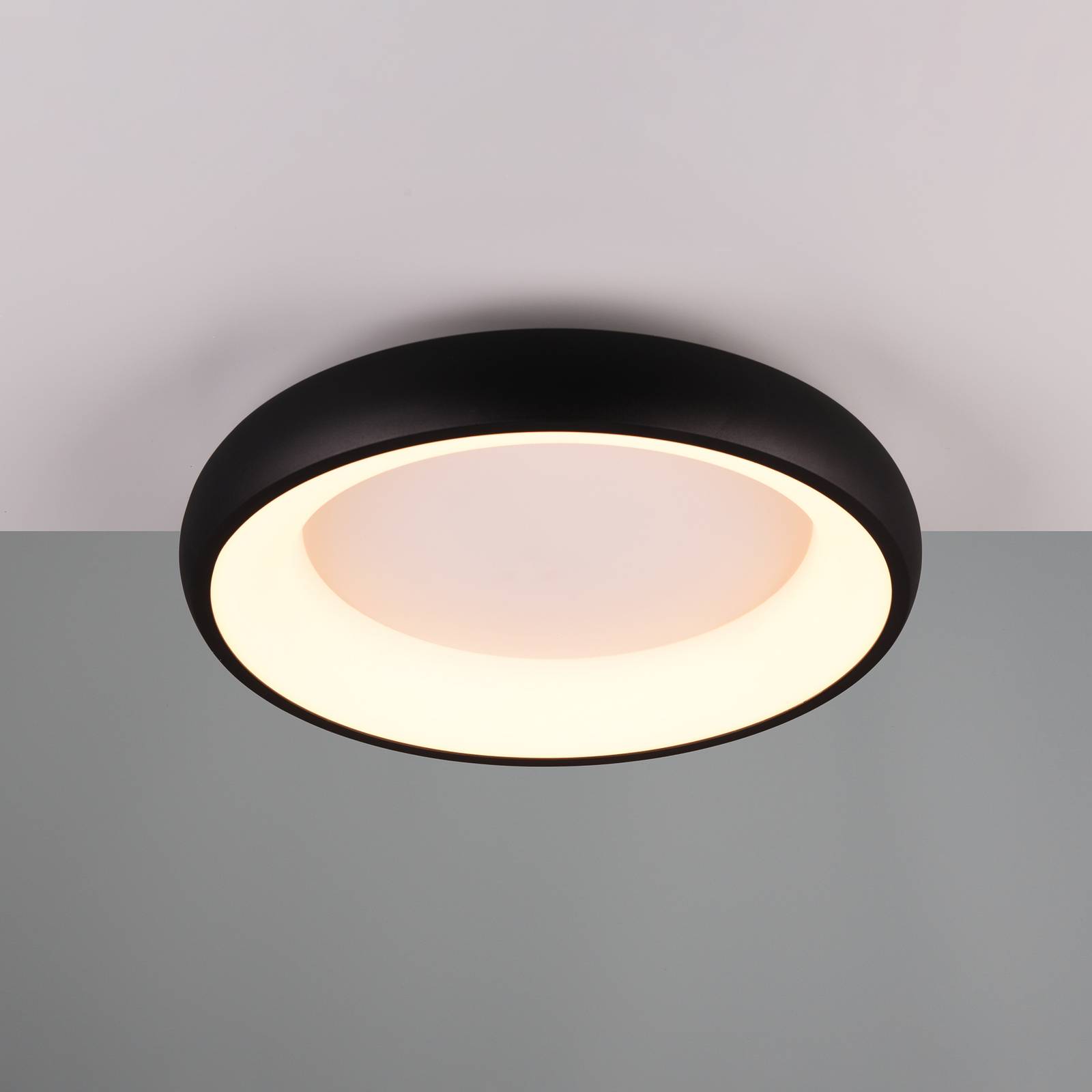 LED-Deckenlampe Cardona, Ø 46,5 cm, schwarz matt, Metall CCT LED-Deckenlampe Cardona, Ø 46,5 cm, schwarz matt, Metall CCT von Trio Lighting