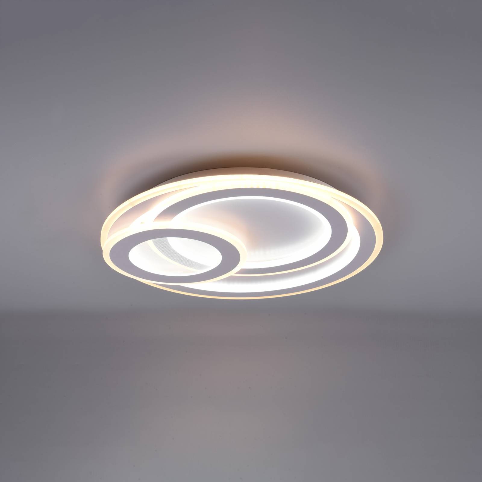 LED-Deckenlampe Mita mit Fernbedienung, CCT, rund LED-Deckenlampe Mita mit Fernbedienung, CCT, rund von Trio Lighting