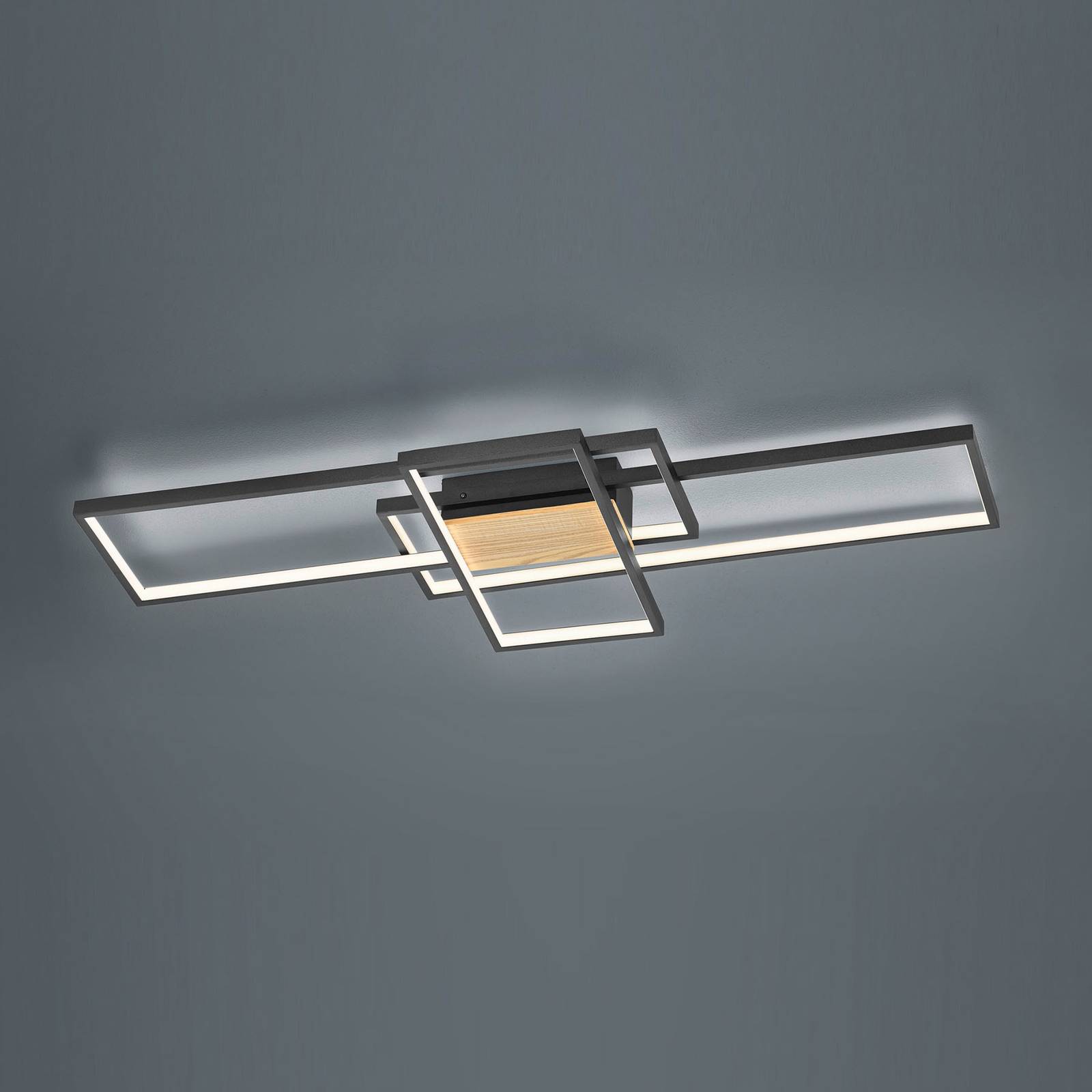 LED-Deckenleuchte Tucson mit Holzlement, schwarz LED-Deckenleuchte Tucson mit Holzlement, schwarz von Trio Lighting