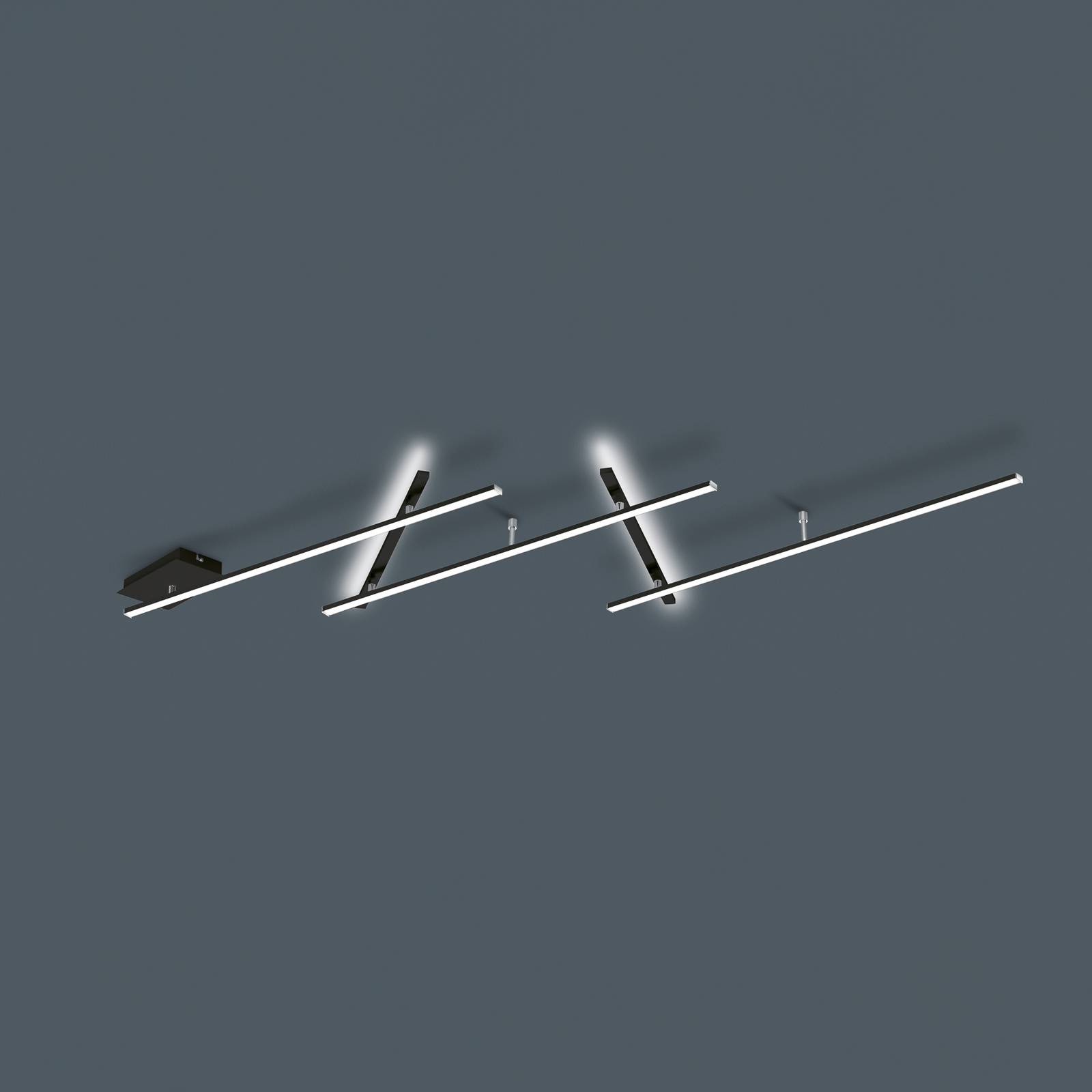 Schwenkbare LED-Deckenlampe Indira, Dimmer schwarz Schwenkbare LED-Deckenlampe Indira, Dimmer schwarz von Trio Lighting
