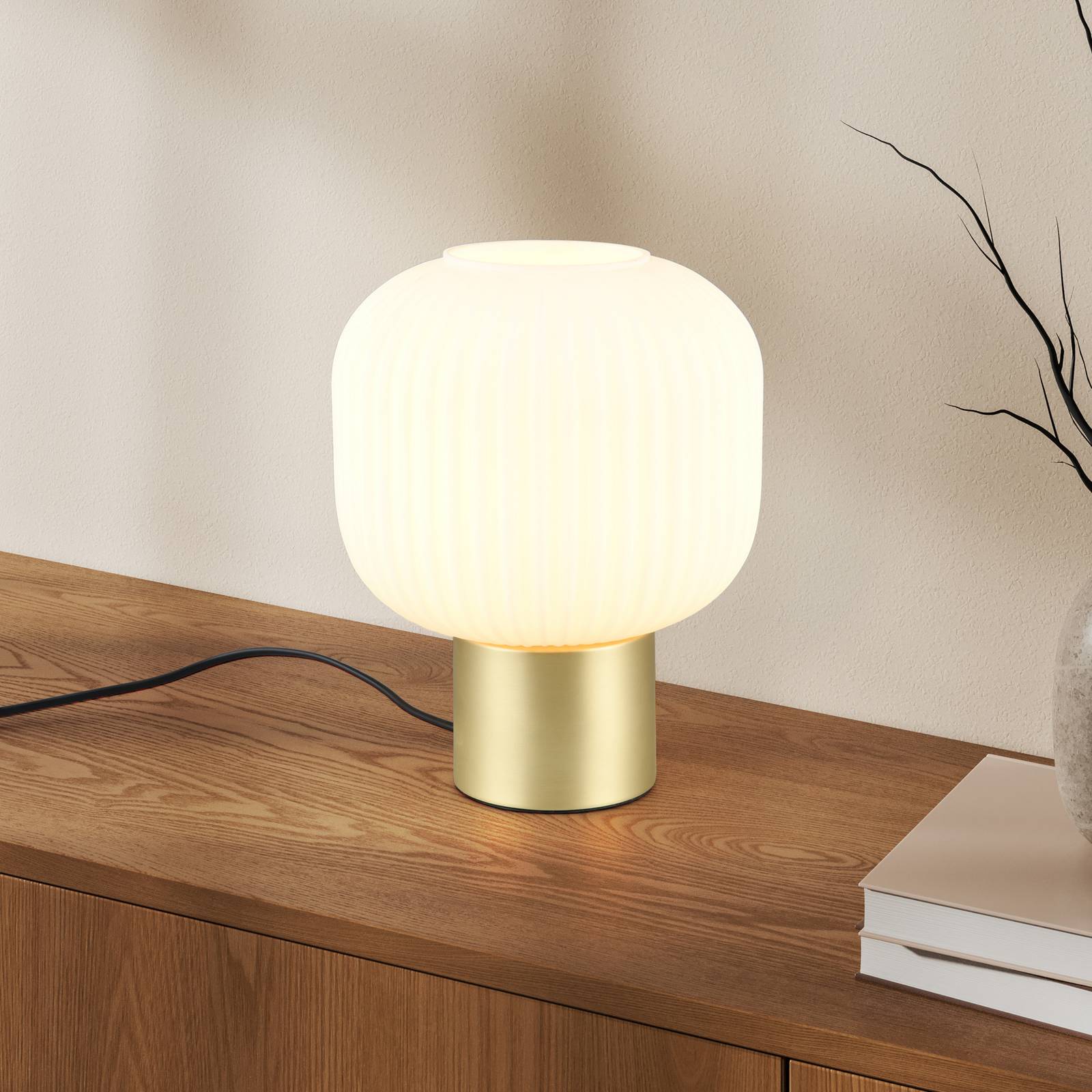Tischleuchte Diva, messingfarben, weiß, Metall, Glas, E27 Tischleuchte Diva, messingfarben, weiß, Metall, Glas, E27 von Trio Lighting