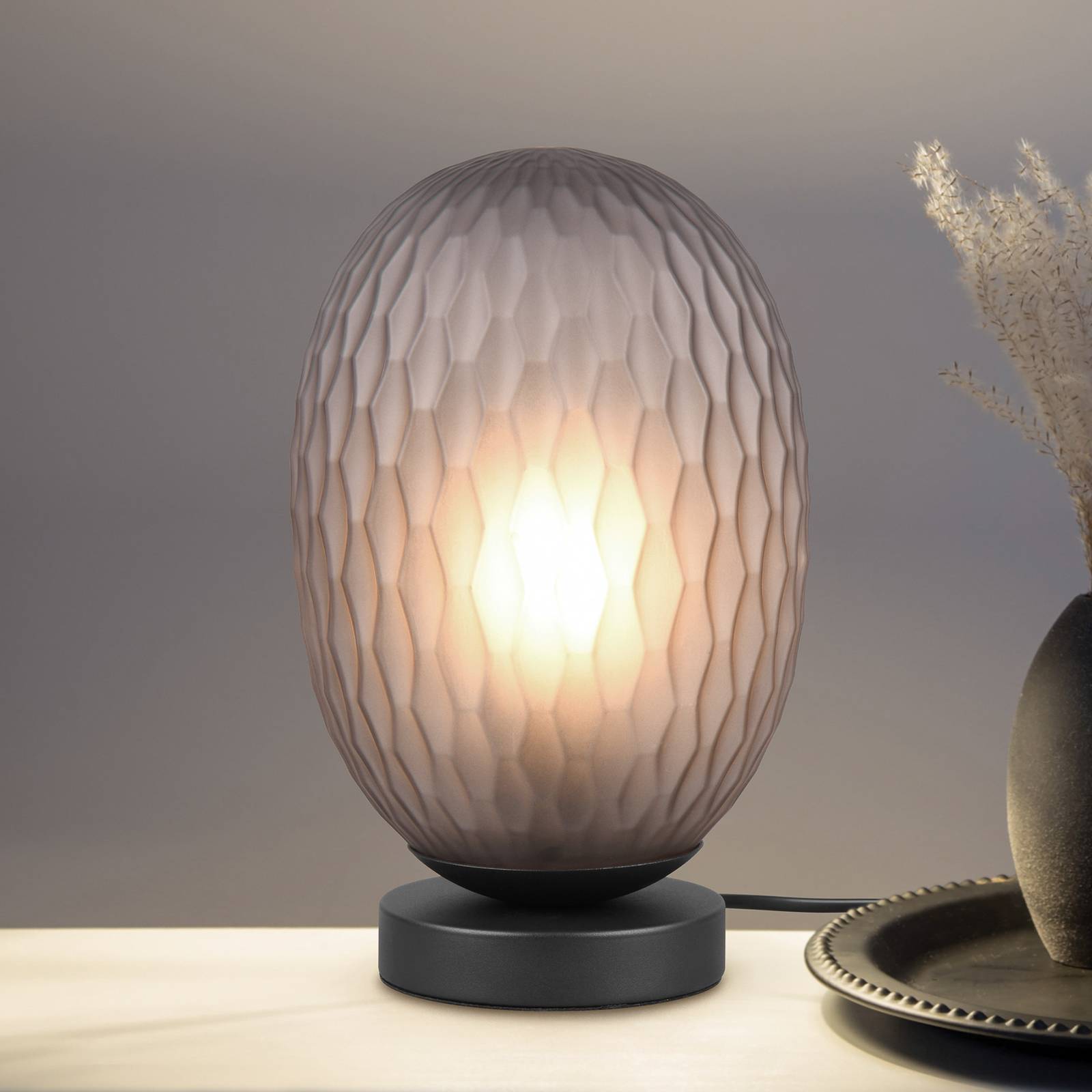 Tischleuchte Facette, rauchgrau, Höhe 29 cm, Glas, E27 Tischleuchte Facette, rauchgrau, Höhe 29 cm, Glas, E27 von Trio Lighting