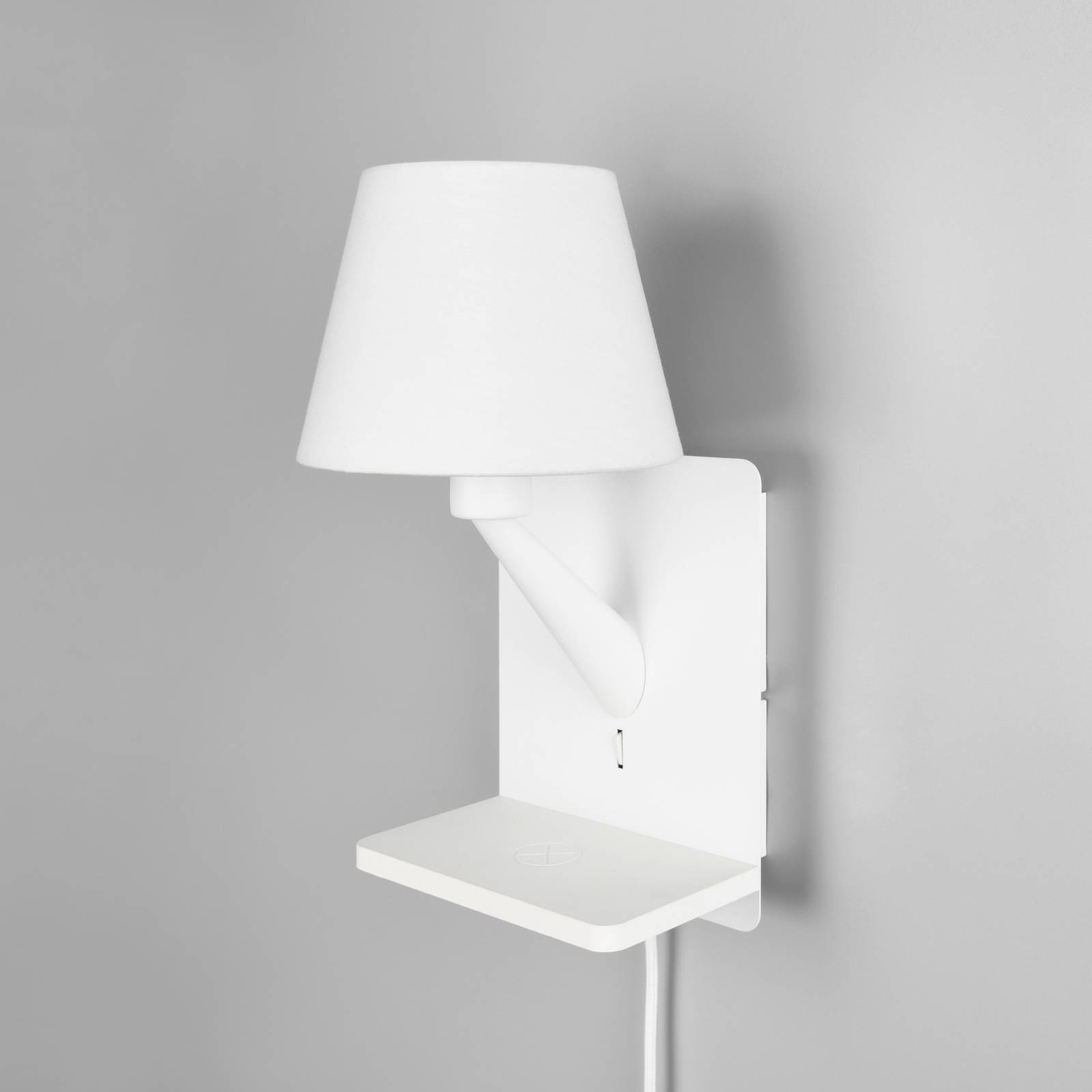 Wandleuchte Comfort, weiß matt, Metall, Stecker, E14 Wandleuchte Comfort, weiß matt, Metall, Stecker, E14 von Trio Lighting