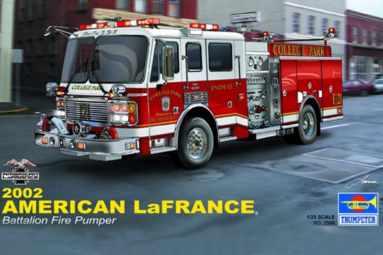 American LaFrance Eagle Fire Pumper 2002 von Trumpeter