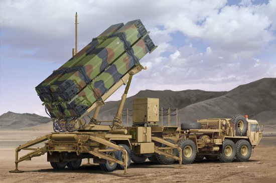 M983 HEMTT & M901 Launching Station of MIM -104F Patriot SAM System (PAC-3) von Trumpeter