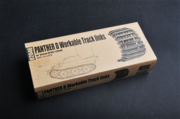 Panther D Workable Tracks links von Trumpeter