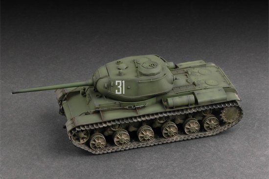 Soviet KV-85 Heavy Tank von Trumpeter