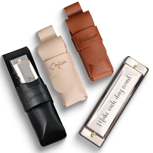 UIDMEN Personalisierte Mundharmonika mit PU-Ledertasche, individuell gravierte Blues-Mundharmonika für Kinder, Teenager, Studenten, Vatertagsgeschenke, Geschenke für Musikliebhaber UIDMEN Personalisierte Mundharmonika mit PU-Ledertasche, individuell gravierte Blues-Mundharmonika für Kinder, Teenager, Studenten, Vatertagsgeschenke, Geschenke für Musikliebhaber von UIDMEN