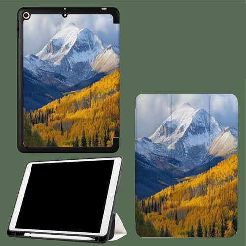 Hülle für iPad Pro 11 2024 (M4 5. Generation) mit Stifthalter, Flexible TPU Rückseite Schutzhülle Case,Auto Schlafen/Wachen Schneeberg Natur Gelber Wald-Gelb von UOMSKTY