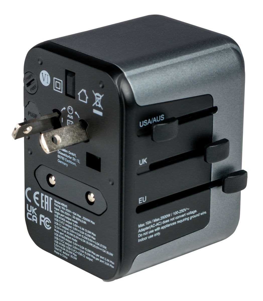 VERBATIM Universal-Reise-Adapter UTA-03, 1x Stromstecker, 2x USB-A, 3x USB-C von Verbatim