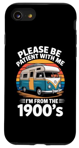 I'm Older 1900er Wohnmobil Wohnmobil Vintage Retro Camping Outdoor Hülle für iPhone SE (2020) / 7 / 8 von Vintage RV Camping & Touring Designs