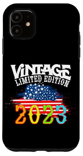 US-amerikanische Flagge, limitierte Auflage – Vintage 2023 Hülle für iPhone 11 US-amerikanische Flagge, limitierte Auflage – Vintage 2023 Hülle für iPhone 11 von Vintage Year of Birth Gifts Apparel & Accessories