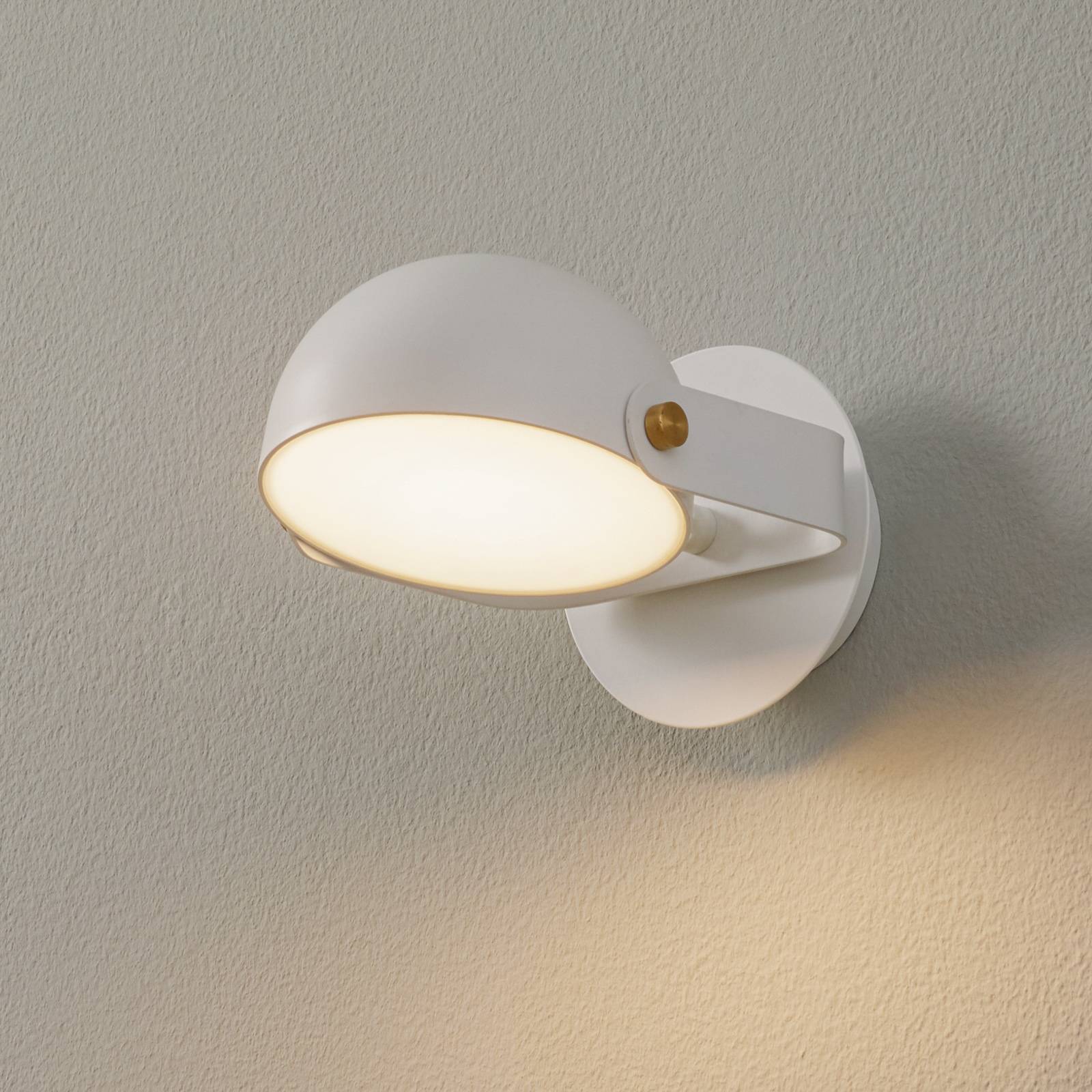 LED-Wandleuchte Hemi schwenkbarer Schirm weiß LED-Wandleuchte Hemi schwenkbarer Schirm weiß von Viokef