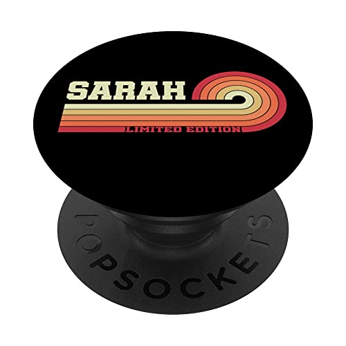 Sarah Name I Vintage & Strand I Personalisiertes Sarah PopSockets mit austauschbarem PopGrip von Vorname Retro I Jungs & Männer I Mädchen & Frauen