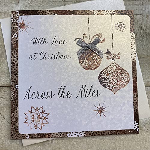 White Cotton Cards C4-AM Weihnachtskarte mit Aufschrift"With Love at Christmas Across the Miles", handgemacht von WHITE COTTON CARDS