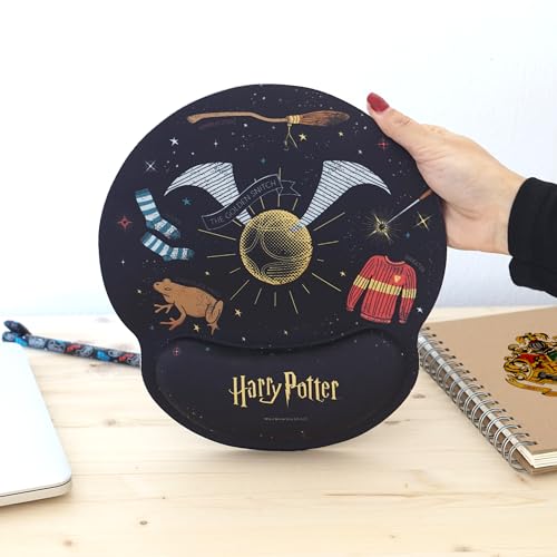 WONDEE Harry Potter Ergonomisches Mauspad mit dem Design Goldener Schnatz, Nimbus 2000 und mehr - Harry Potter Geschenke, Gel-Mauspad mit rutschfestem Handgelenkauflage, Harry Potter Mouse Pad von WONDEE