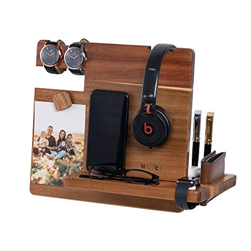 WUTCRFT - Holz-Dockingstation/Nachttisch-Organizer mit Kopfhörerständer, Smartwatch-Ladeschlitz, Fotohalter und Zubehörhalter, perfekt für Schreibtisch-Organizer/Geschenke für Männer (dunkel) von WUTCRFT