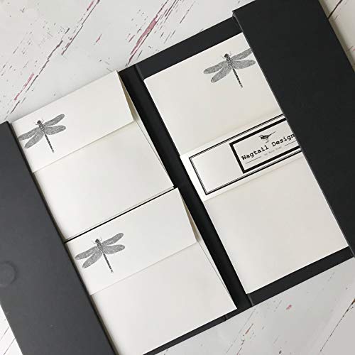 Briefpapier-Geschenkset mit Libellen-Design von Wagtail Designs in einer schönen schwarzen Schreibmappe (18) von Wagtail Designs