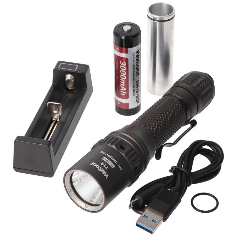 Weltool T19 LED-Taschenlampe mit 2.050 Lumen, Leuchtweite bis zu 327 Meter, Kühlstruktur mit Durchgangsbohrungen am Lampenkopf, inkl. Akku und Ladegerät von Weltool