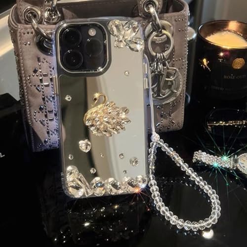 XCuihulle Glitzer Handyhülle für iPhone 16 Pro Max Hülle mit Perlen Kette Armband,Makeup Spiegel Schutzhülle Glänzende Diamond Frauen Mädchen Kristallklare Strasskette Case Cover-Weißer Schwan XCuihulle Glitzer Handyhülle für iPhone 16 Pro Max Hülle mit Perlen Kette Armband,Makeup Spiegel Schutzhülle Glänzende Diamond Frauen Mädchen Kristallklare Strasskette Case Cover-Weißer Schwan von XCuihulle
