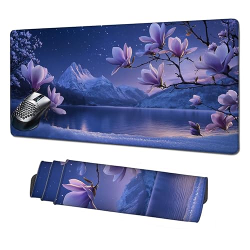 XXL Mauspad Blume Mousepad 1600x800mm,Rutschfeste Schreibtischunterlage Lila Gaming Mauspad,Mouse Pad mit Vernähten Kanten,Wasserdicht Mauspads für PC,Büro,Laptop,Computer,Geschenke für Frauen X1-1977 XXL Mauspad Blume Mousepad 1600x800mm,Rutschfeste Schreibtischunterlage Lila Gaming Mauspad,Mouse Pad mit Vernähten Kanten,Wasserdicht Mauspads für PC,Büro,Laptop,Computer,Geschenke für Frauen X1-1977 von Xhgtehng