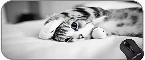 Große XXL rutschfeste Gummibasis Mousepad mit genähten Kanten Blue Eyes Kitten Cute Cat rutschfeste Gummibasis Mousepad von YENDOSTEEN