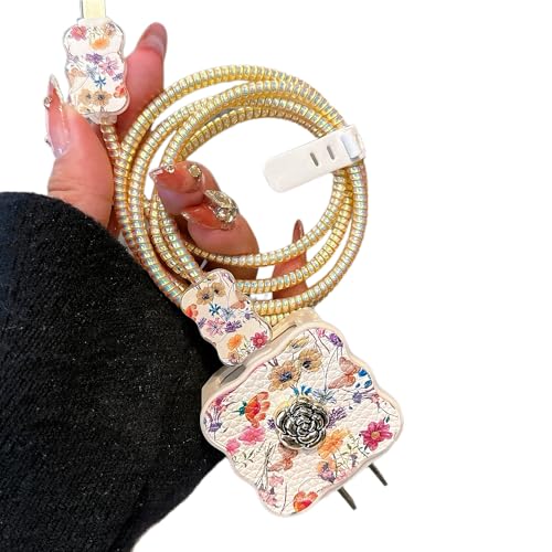 Luxuriöse Ladehülle, kompatibel mit iPhone 18 W/20 W Ladegerät, elegantes Retro-Blumen-Design, weiches Leder, Ladekabelschutz, Blumen-Kabelschutz für iPhone 13, 14, 15, 16 Pro Max, Ladeadapter Luxuriöse Ladehülle, kompatibel mit iPhone 18 W/20 W Ladegerät, elegantes Retro-Blumen-Design, weiches Leder, Ladekabelschutz, Blumen-Kabelschutz für iPhone 13, 14, 15, 16 Pro Max, Ladeadapter von Yivenbarity