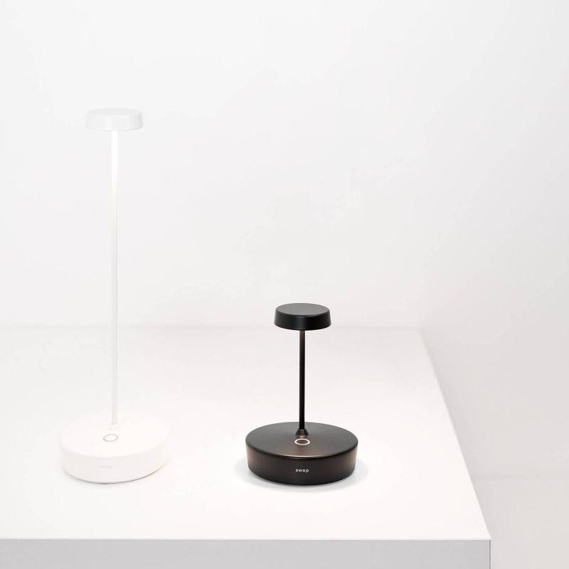 Zafferano LED-Akku-Tischlampe Swap mini, schwarz, 15 cm IP65 von Zafferano