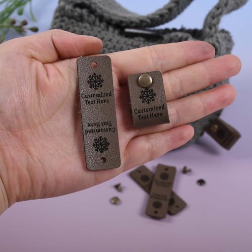 Personalisierte Kunstleder-Etiketten mit Nieten, individuelle Namensschilder für handgefertigte Gegenstände, Nähprojekte, Stricken, Häkeln, Basteln (40 Stück) von Zhongzhi