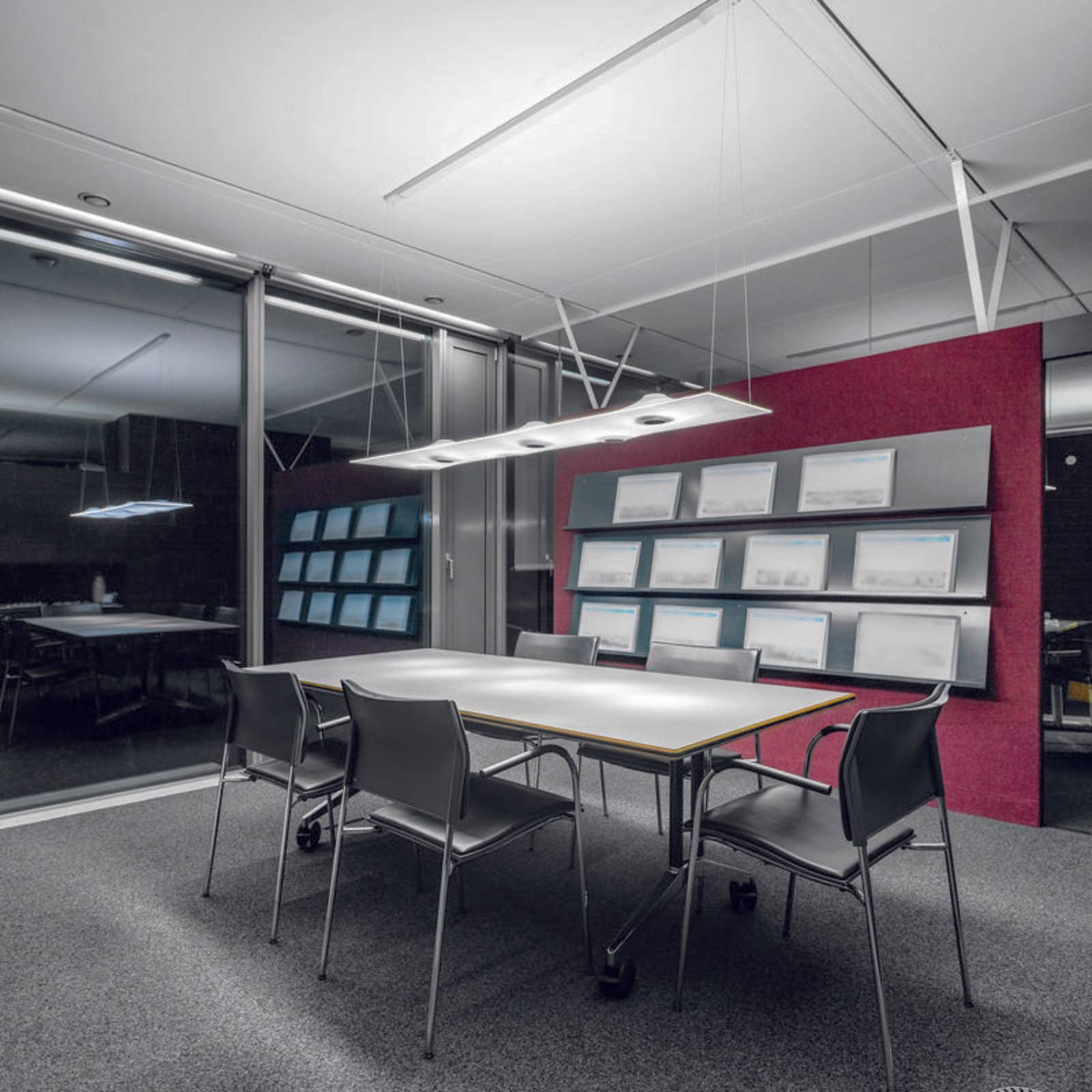Zumtobel Teela LED-Hängeleuchte Bluetooth 60 cm Zumtobel Teela LED-Hängeleuchte Bluetooth 60 cm von Zumtobel