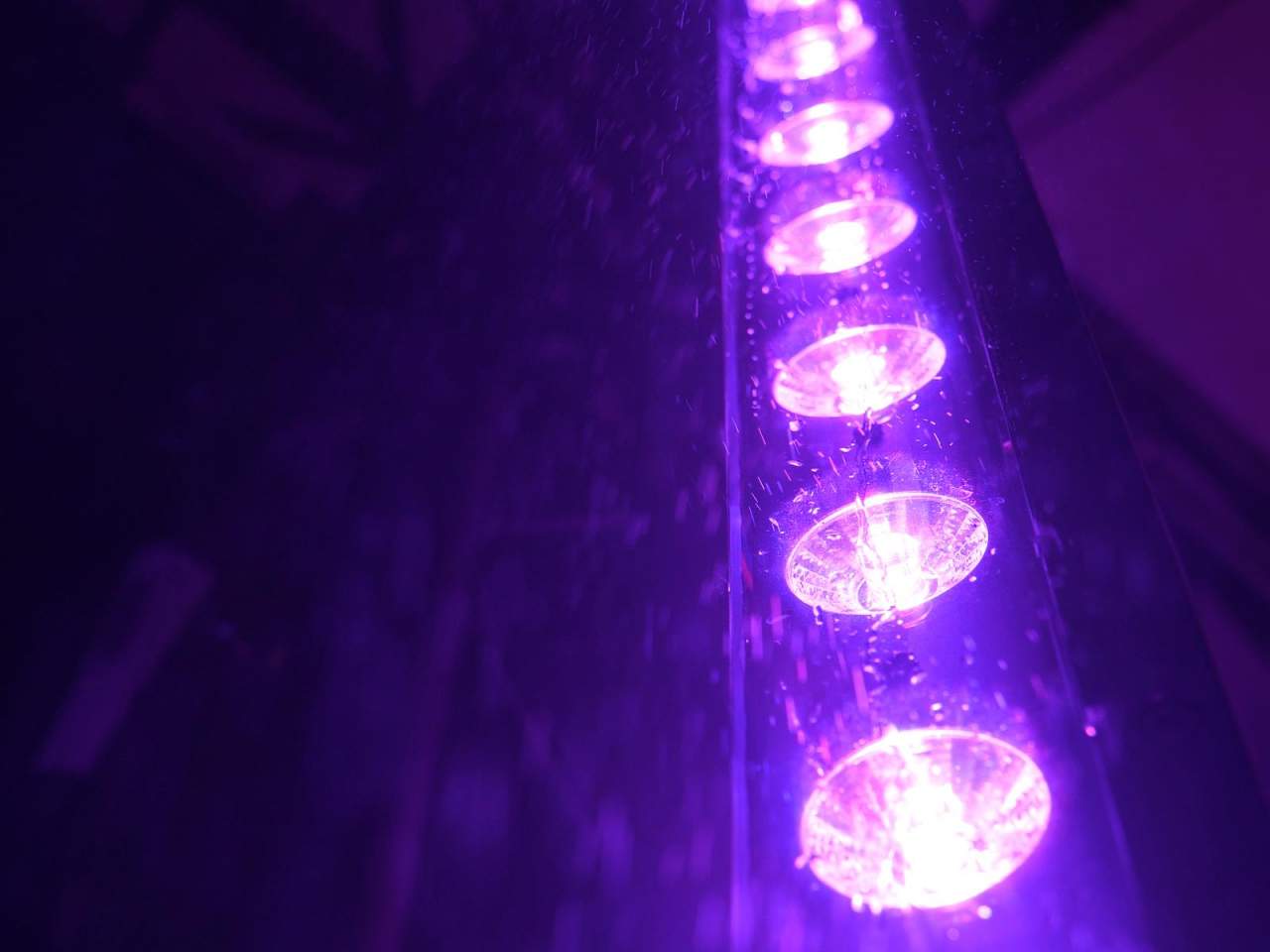 EUROLITE LED IP T-Bar 16 QCL Leiste EUROLITE LED IP T-Bar 16 QCL Leiste