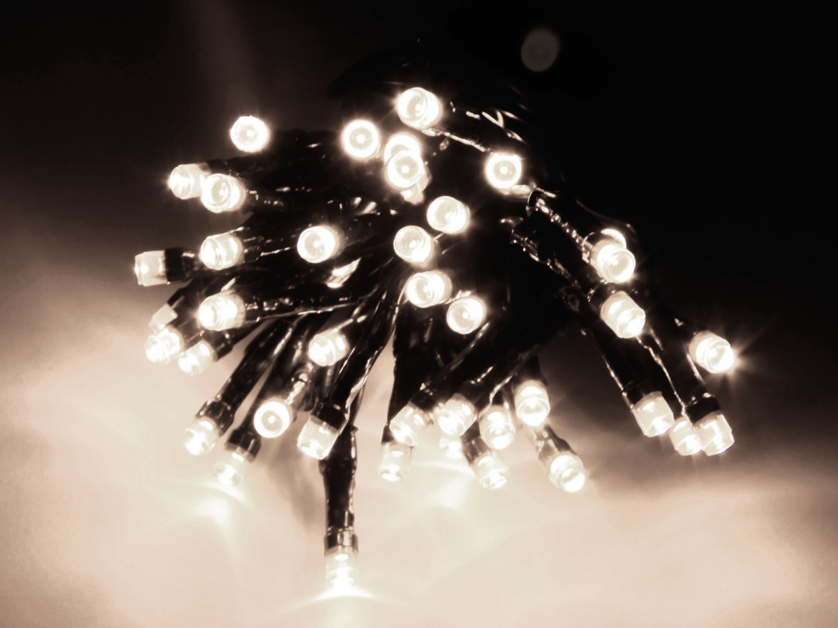 LED-Lichterkette, 720 LEDs, kaltweiß, 230V~, IP44, Innen/Außen LED-Lichterkette, 720 LEDs, kaltweiß, 230V~, IP44, Innen/Außen von FREE & EASY, Self Import Agencies